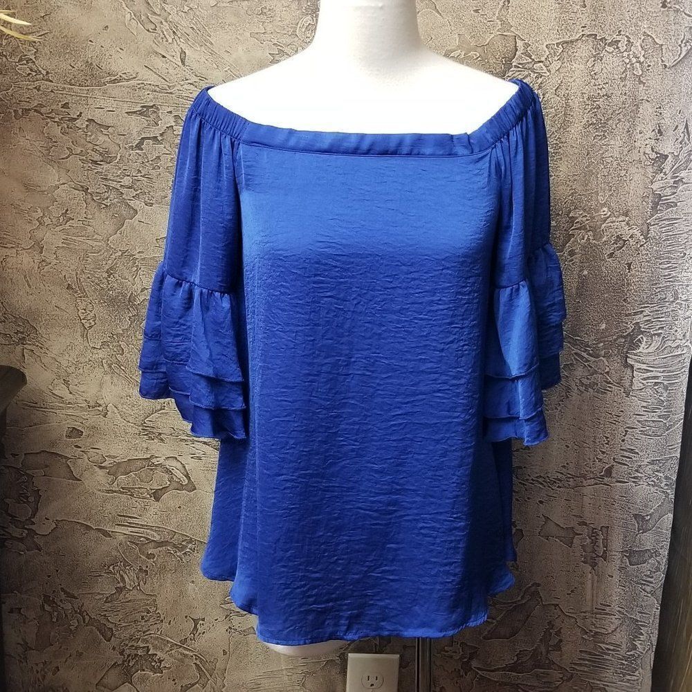 Off the shoulder blue silky blouse Size Small